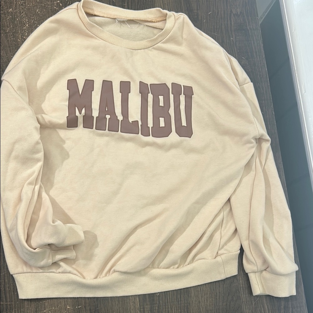 Amazon Cream and Brown Malibu Sweatshirt